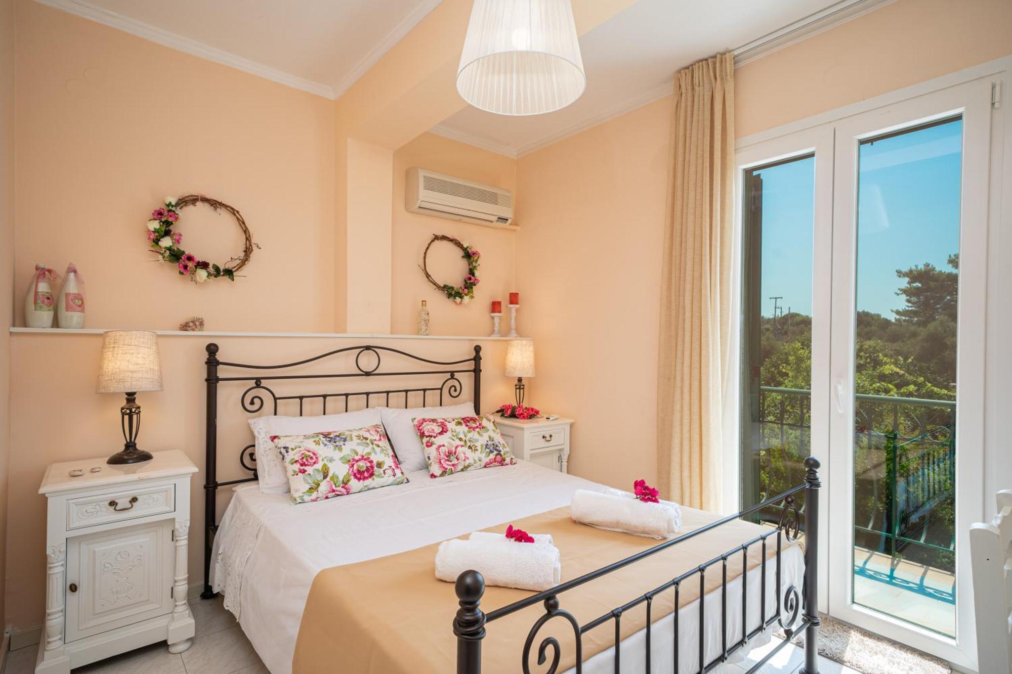 Ariadni Sea View Apartment Minia Екстер'єр фото